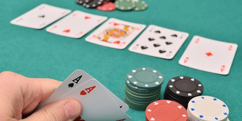 Ưu điểm khi tham gia Poker Texas Hold’em tại SHBET